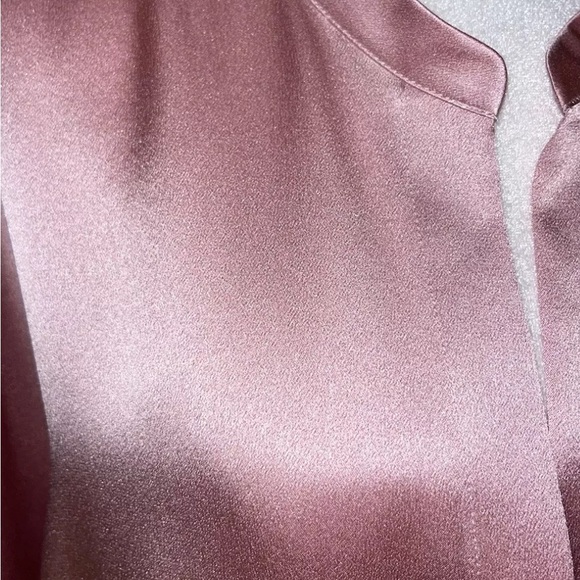 Vince Silk Satin Band-Collar Blouse in Begonia color - Picture 4 of 4